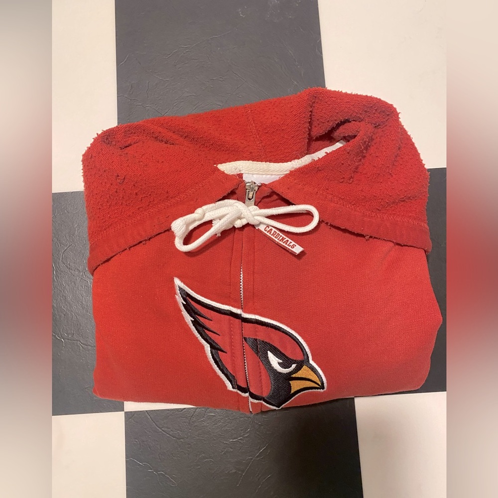 Vintage Cardinals zip up. Size large, perfect condition.